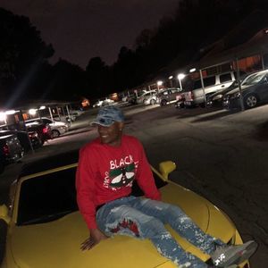 Meet your Posher, Levon